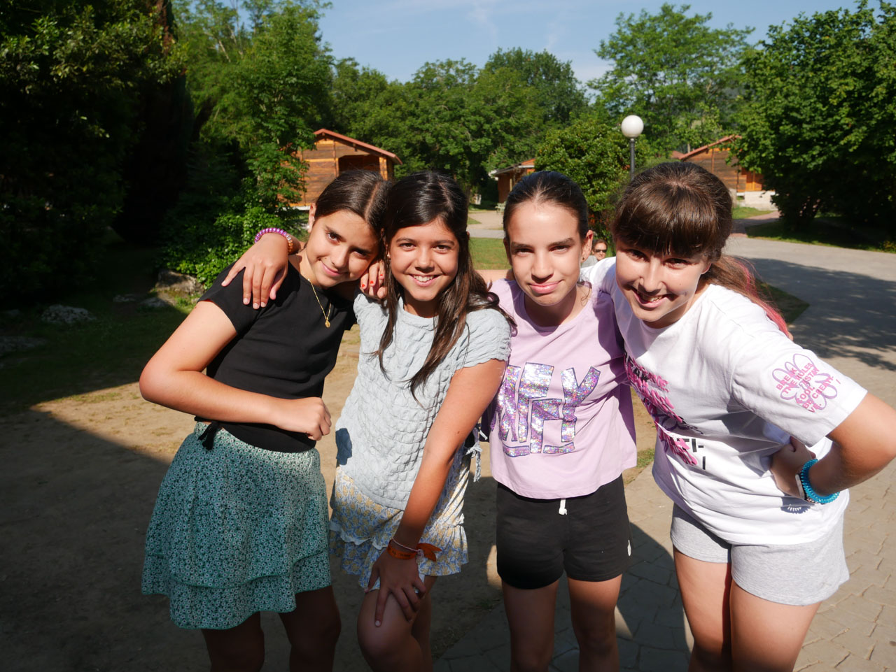 Viaje escolar plurilingüe ESO Alumnos de ESO del Colegio Divino Salvador en un viaje escolar para aprender idiomas dentro del programa plurilingüe.